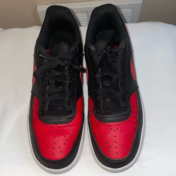 Nike Courtvision low “Bred” size 8.5 - Picture 2 of 10